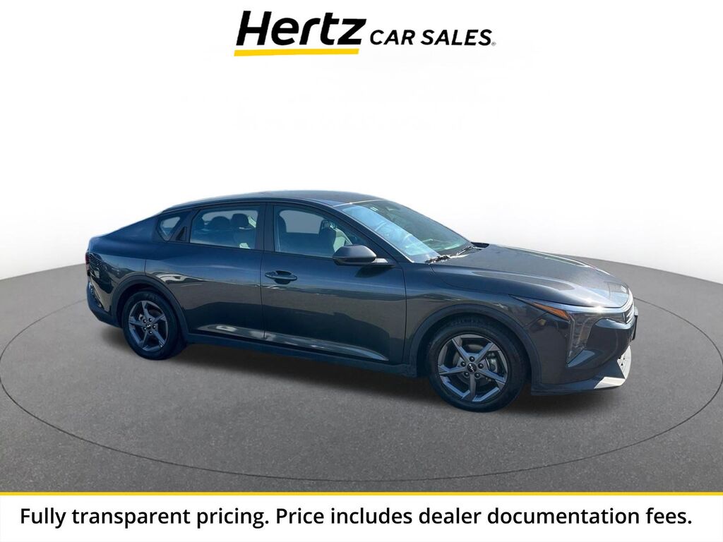 2025 Kia K4 LXS — photo 1 of 1