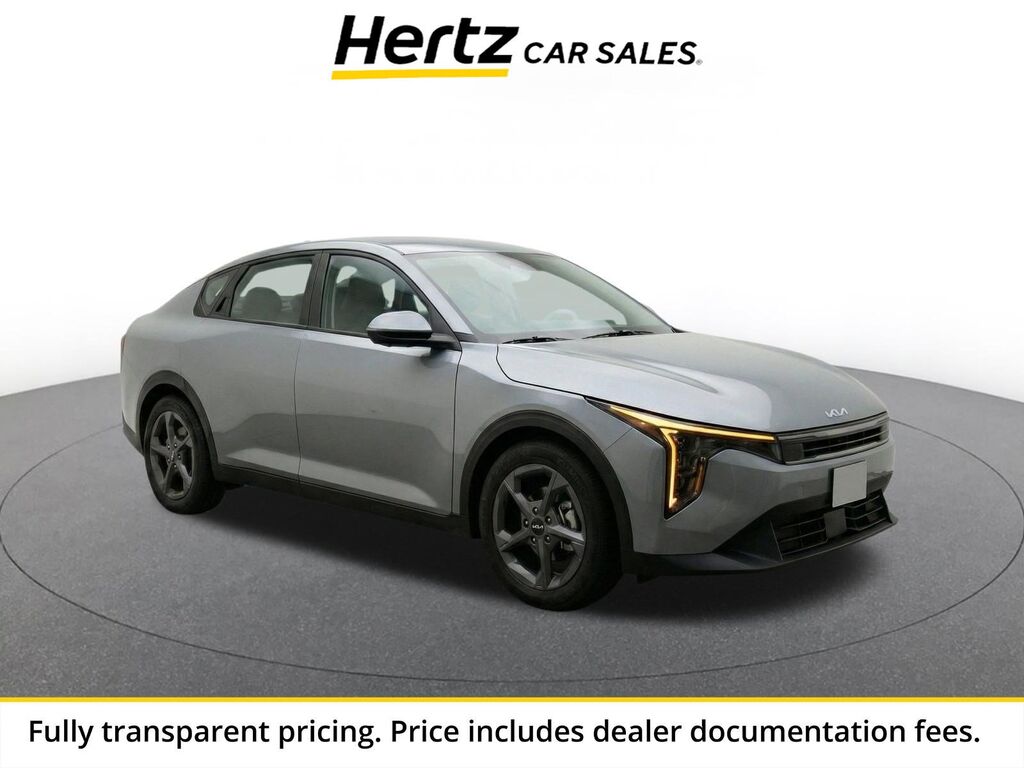 2025 Kia K4 LXS — photo 1 of 1