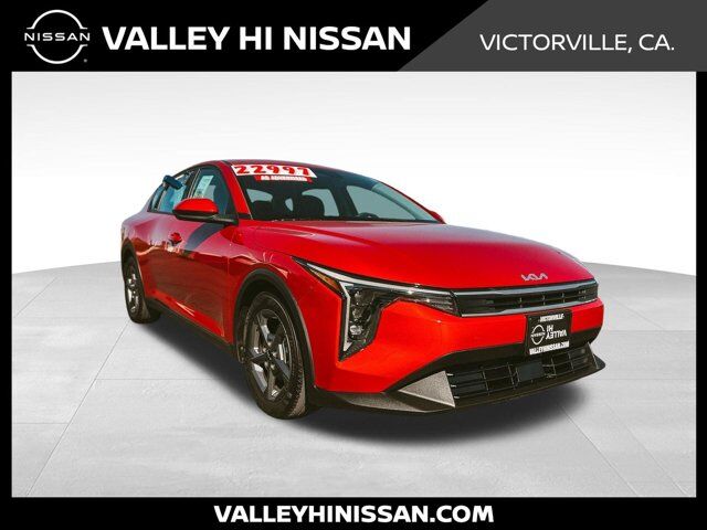 2025 Kia K4 LXS