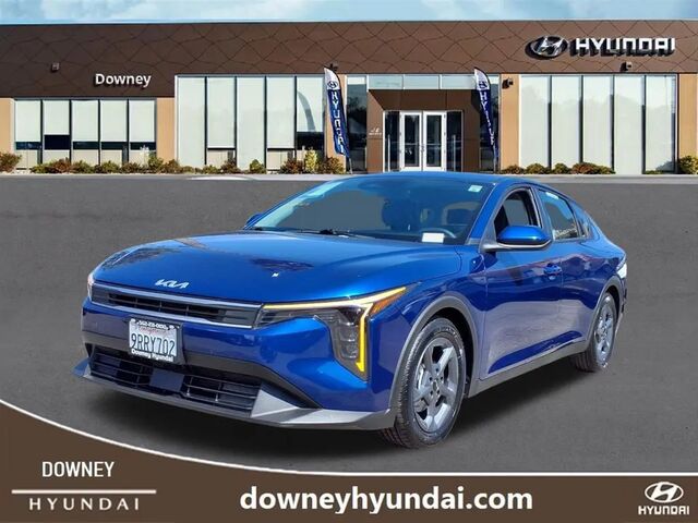 2025 Kia K4 LXS