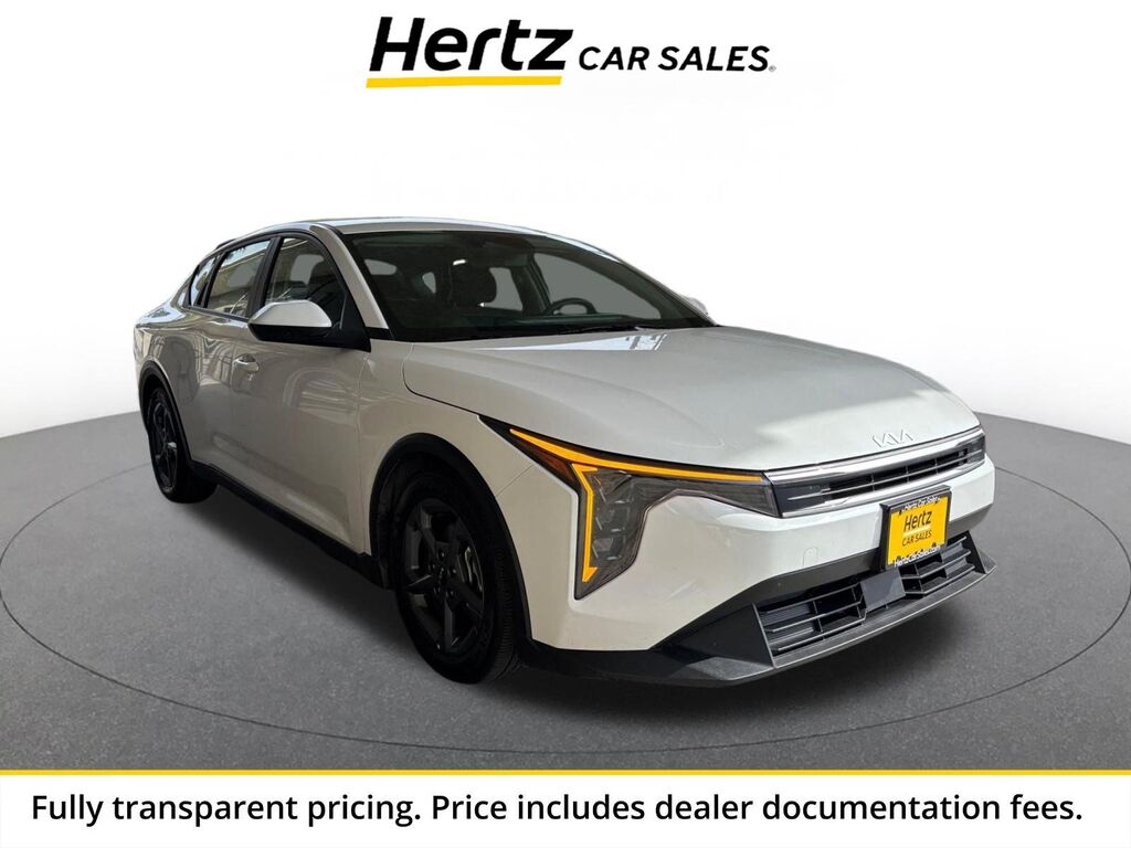 2025 Kia K4 LXS — photo 1 of 1