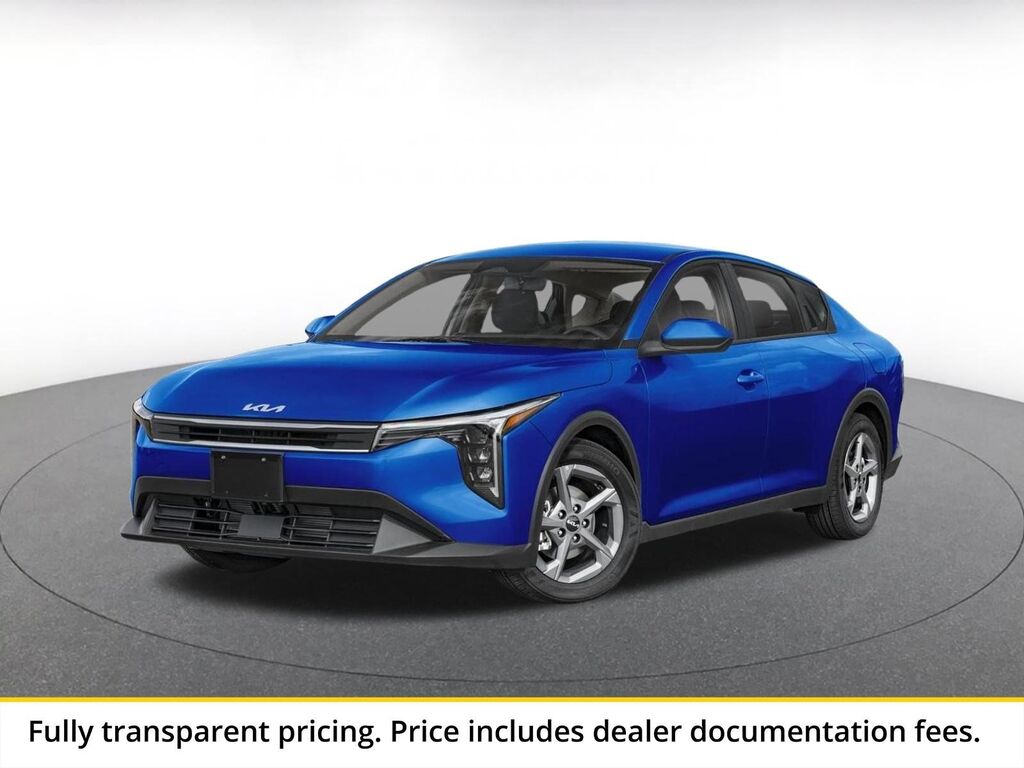 2025 Kia K4 LXS — photo 1 of 3