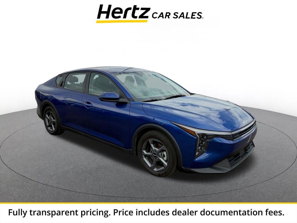 2025 Kia K4 LXS — photo 1 of 1
