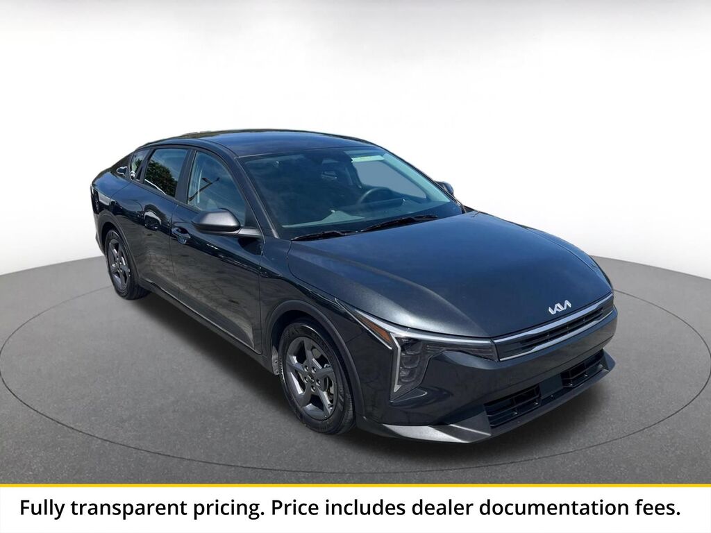 2025 Kia K4 LXS — photo 1 of 1