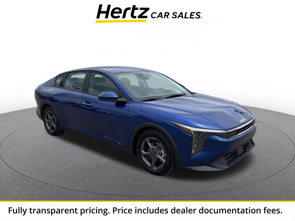 2025 Kia K4 LXS — photo 1 of 1