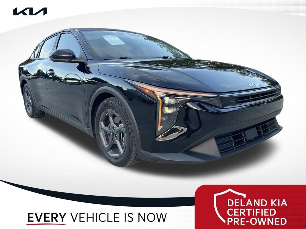 2025 Kia K4 LXS — photo 1 of 13