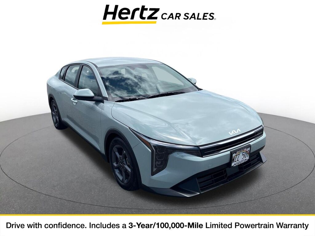 2025 Kia K4 LXS — photo 1 of 11
