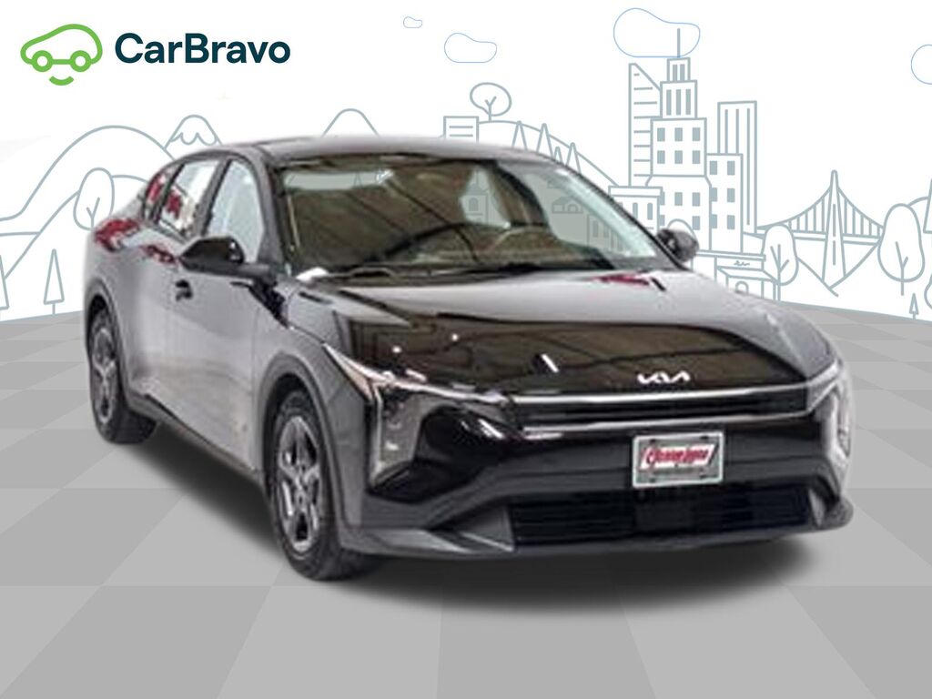 2025 Kia K4 LXS — photo 1 of 1