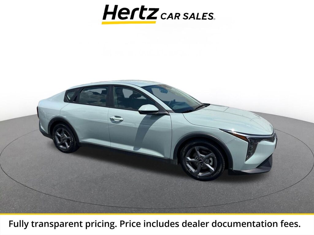 2025 Kia K4 LXS — photo 1 of 1