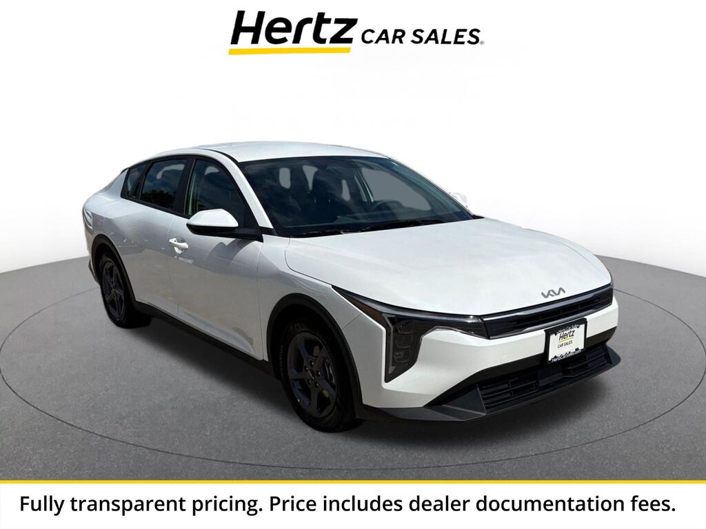 2025 Kia K4 LXS — photo 1 of 1