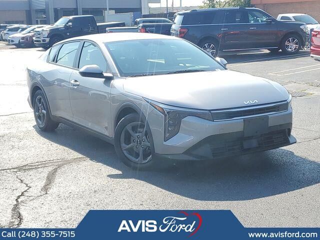 2025 Kia K4 LXS
