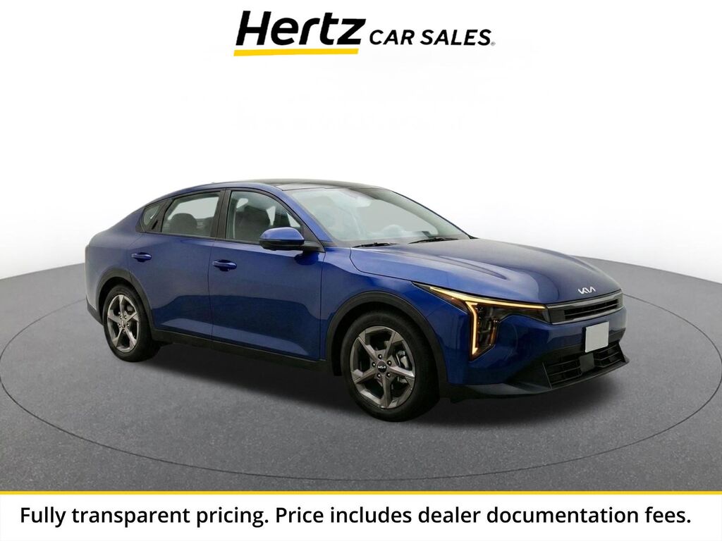 2025 Kia K4 LXS — photo 1 of 2