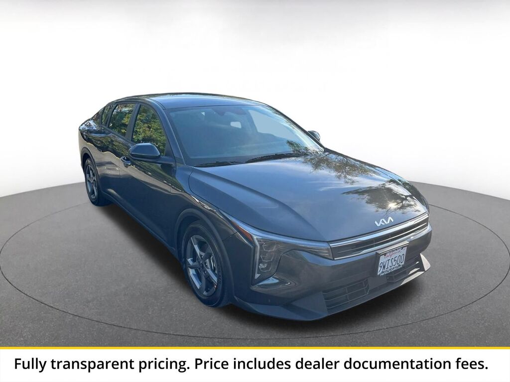 2026 Kia K4 LXS — photo 1 of 1
