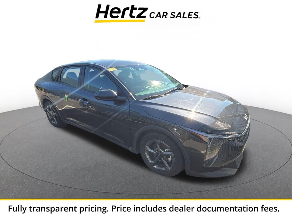 2025 Kia K4 LXS — photo 1 of 2