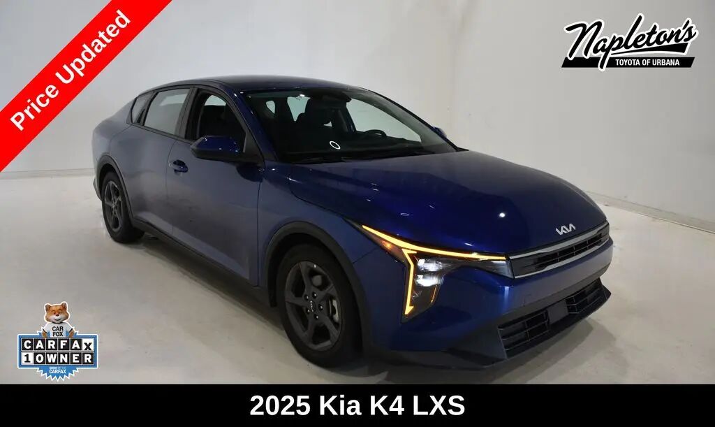 2025 Kia K4 LXS — photo 1 of 12