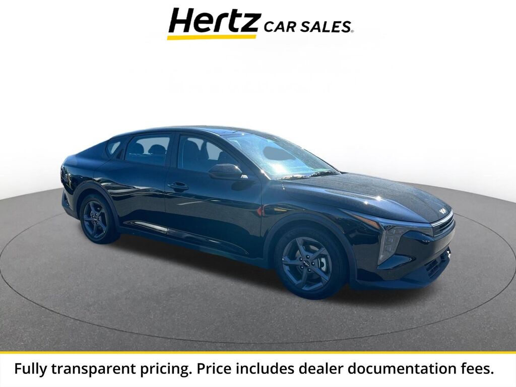 2025 Kia K4 LXS — photo 1 of 1