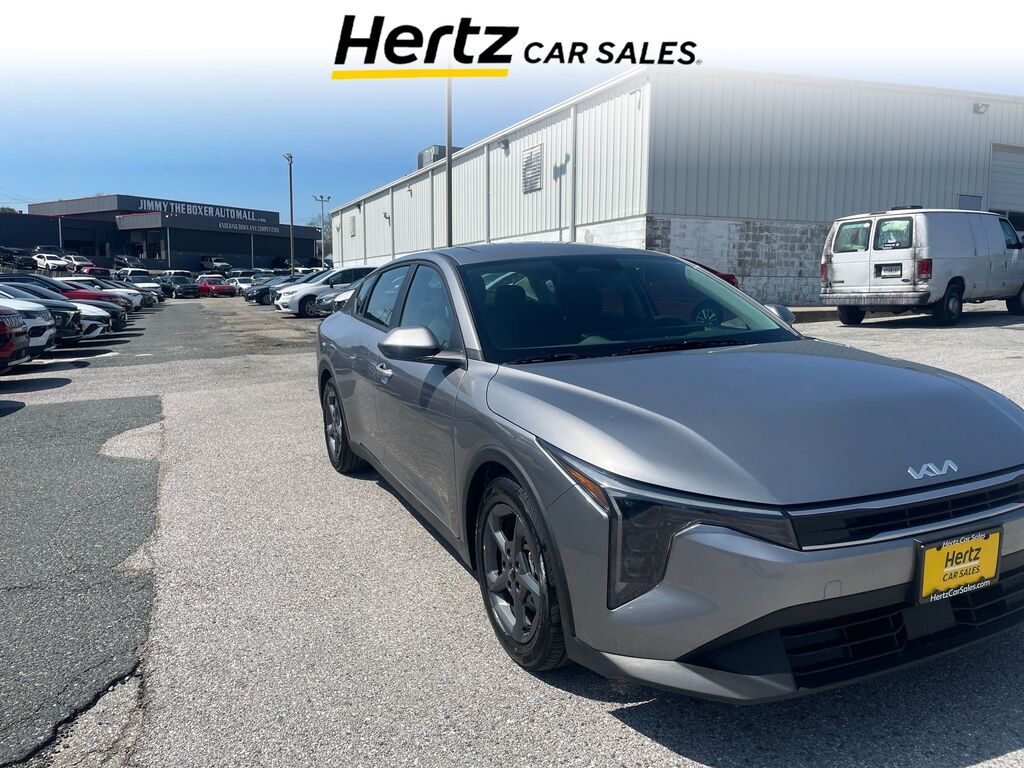 2025 Kia K4 LXS — photo 1 of 1