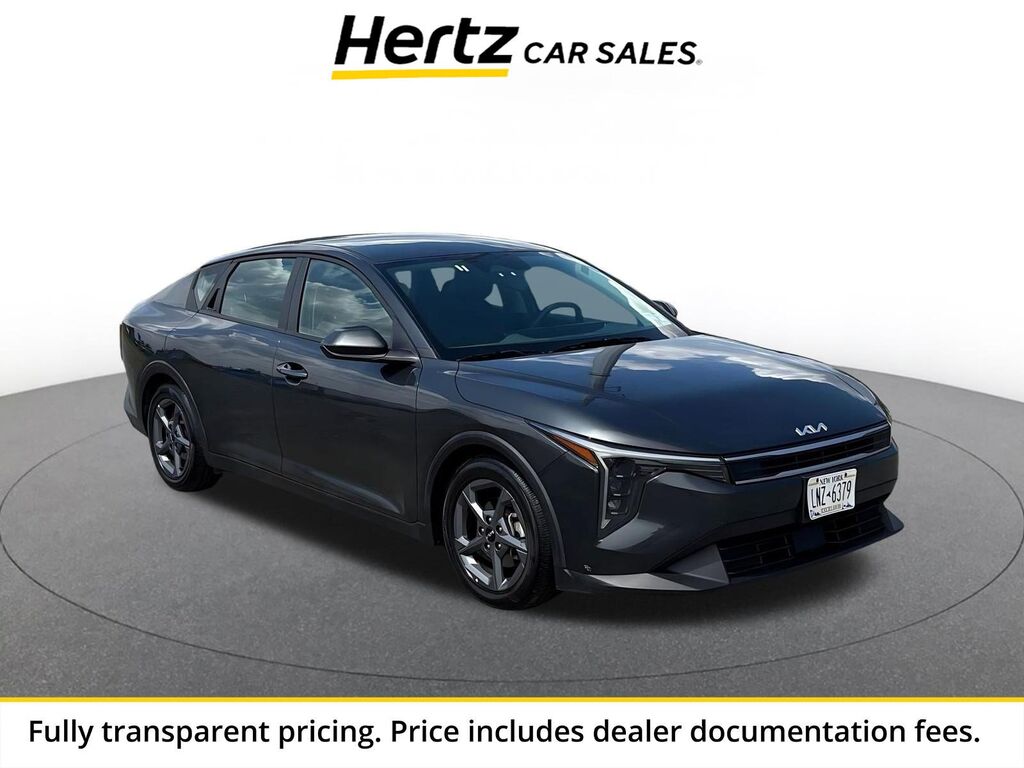 2025 Kia K4 LXS — photo 1 of 1
