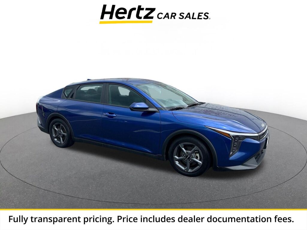 2025 Kia K4 LXS — photo 1 of 1