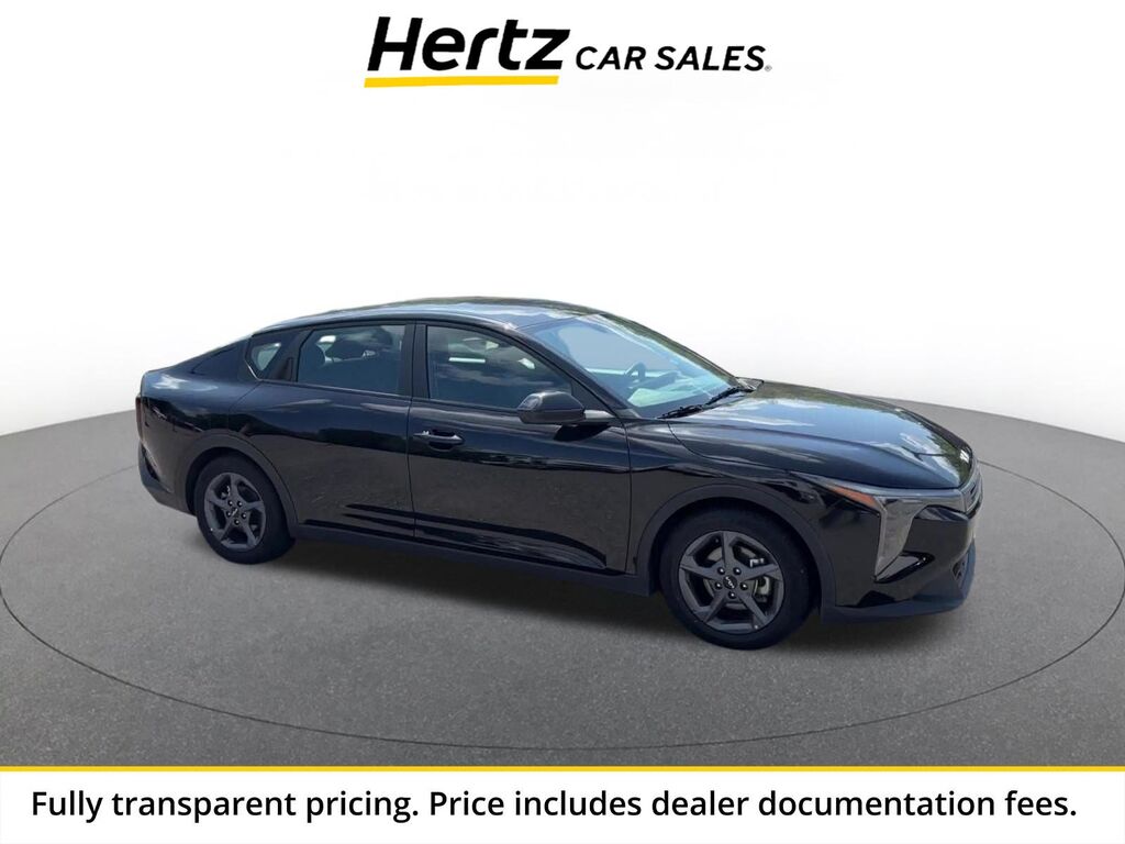 2025 Kia K4 LXS — photo 1 of 1
