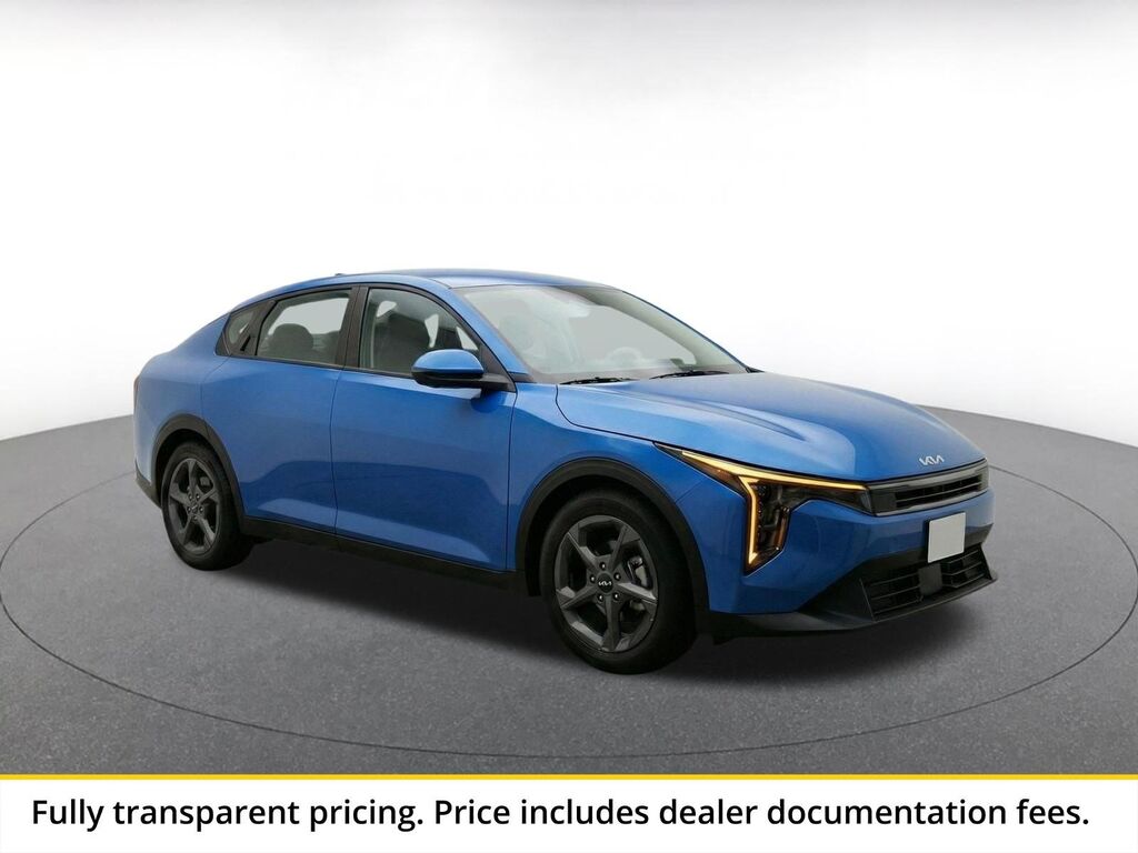 2025 Kia K4 LXS — photo 1 of 1