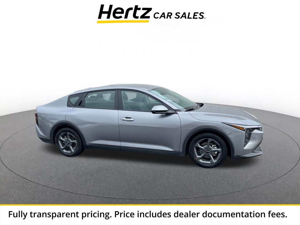 2025 Kia K4 LXS — photo 1 of 1