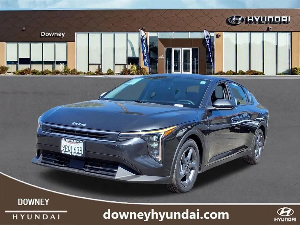 2025 Kia K4 LXS