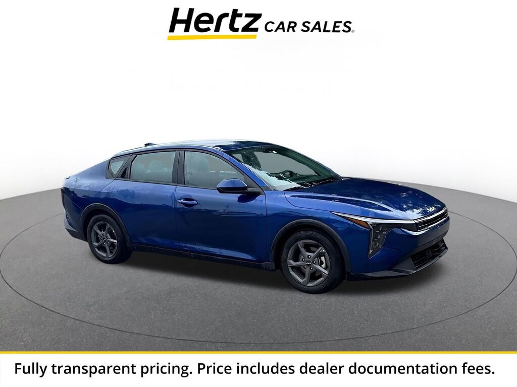 2025 Kia K4 LXS — photo 1 of 1