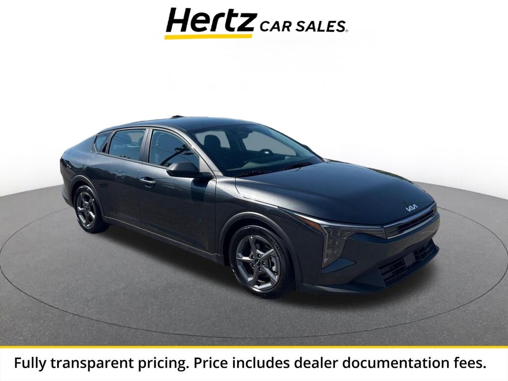 2025 Kia K4 LXS — photo 1 of 1