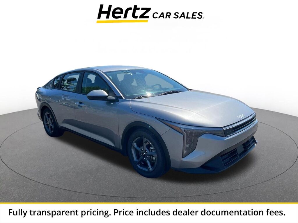 2025 Kia K4 LXS — photo 1 of 1