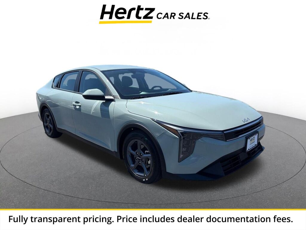 2025 Kia K4 LXS — photo 1 of 1