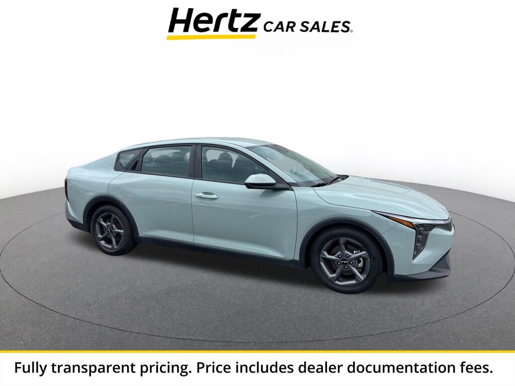 2025 Kia K4 LXS — photo 1 of 1