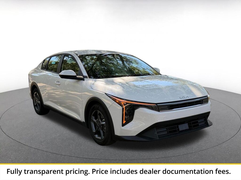 2026 Kia K4 LXS — photo 1 of 1