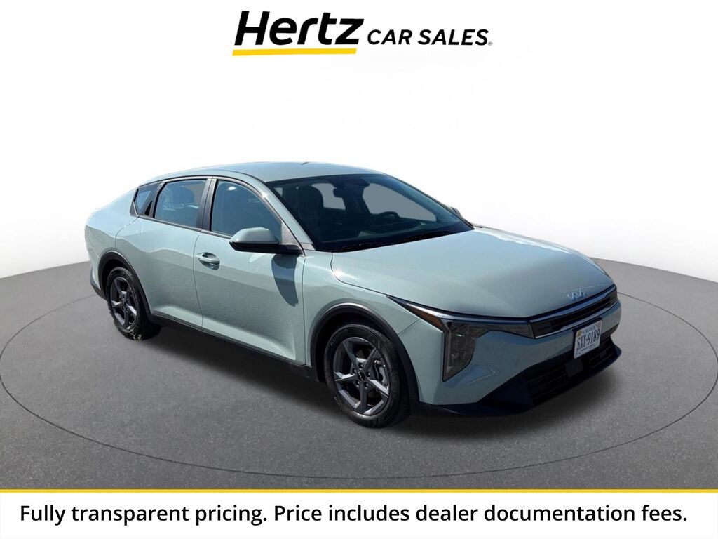 2026 Kia K4 LXS — photo 1 of 1