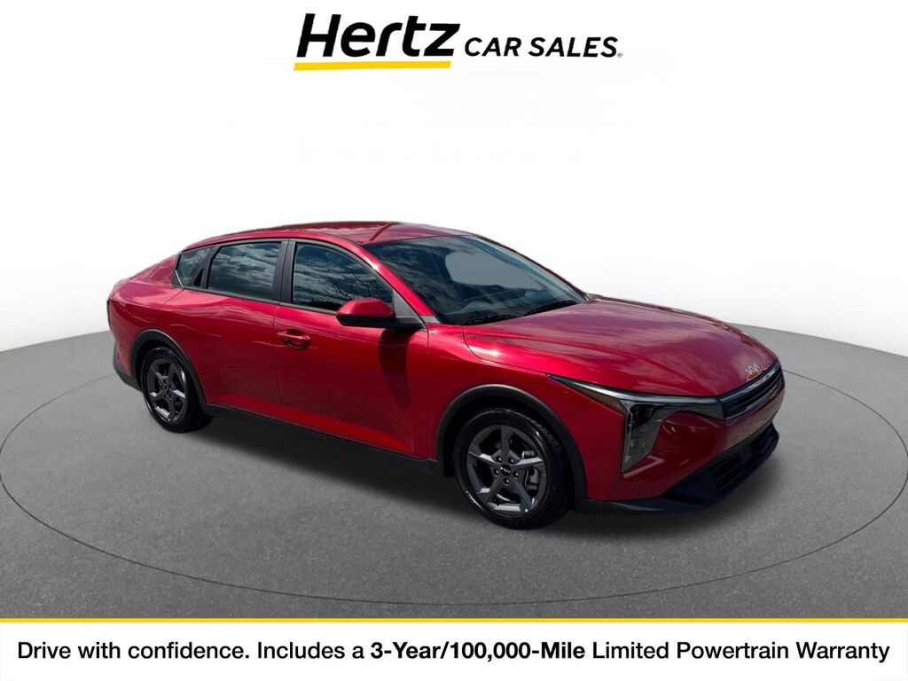 2026 Kia K4 LXS — photo 1 of 11