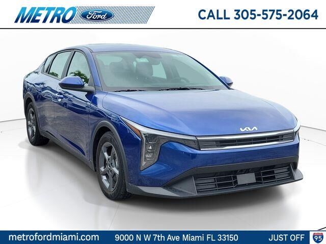 2025 Kia K4 LXS — photo 1 of 1