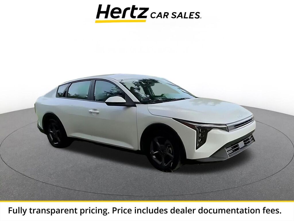 2025 Kia K4 LXS — photo 1 of 1