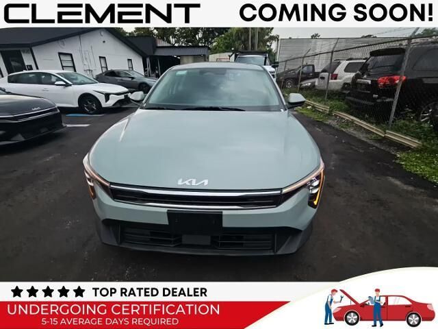 2026 Kia K4 LXS
