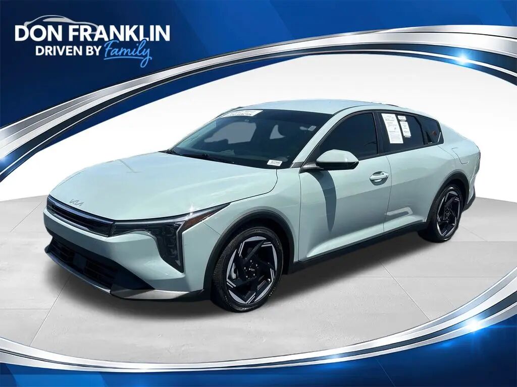 2025 Kia K4 EX — photo 1 of 13