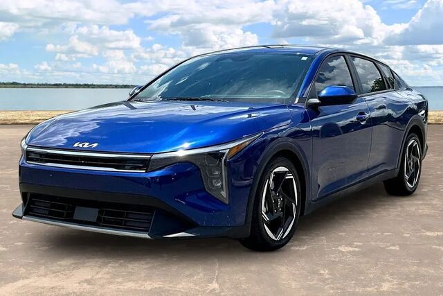 2025 Kia K4 EX
