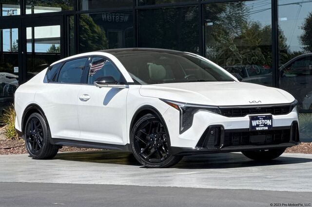 2025 Kia K4 GT-Line Turbo