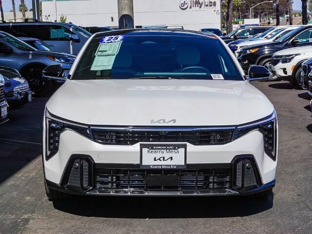 2025 Kia K4 GT-Line Turbo