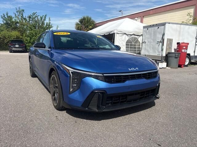 2025 Kia K4 GT-Line
