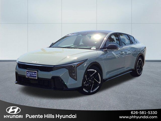 2025 Kia K4 GT-Line