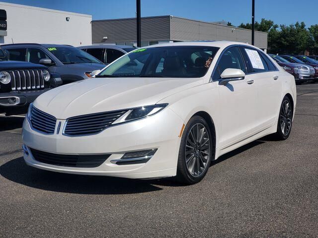 2016 Lincoln MKZ Base