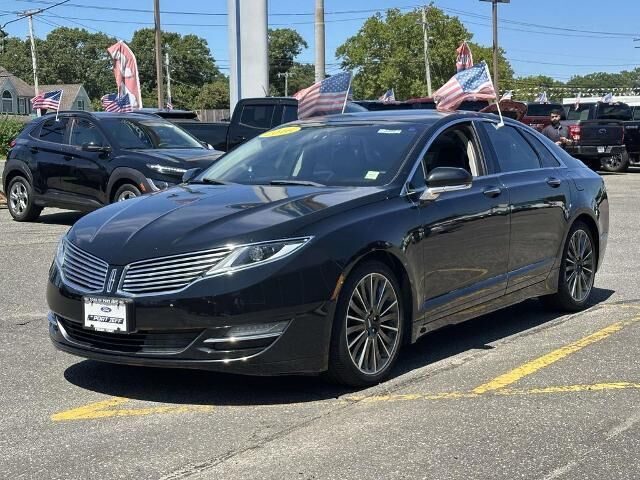 2016 Lincoln MKZ Base