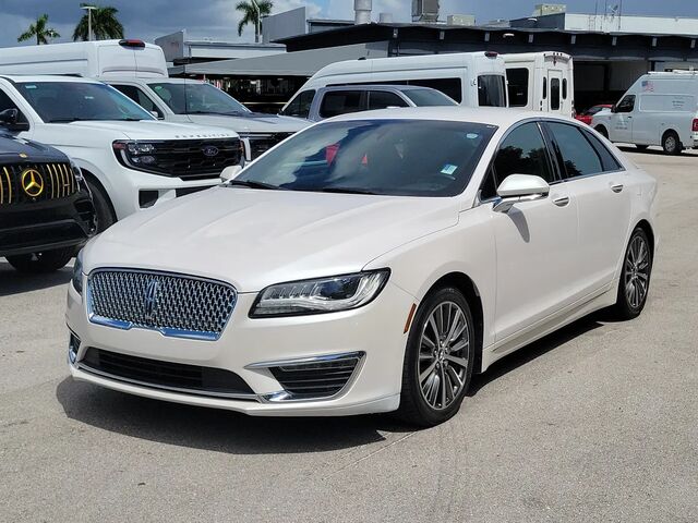 2020 Lincoln MKZ Standard