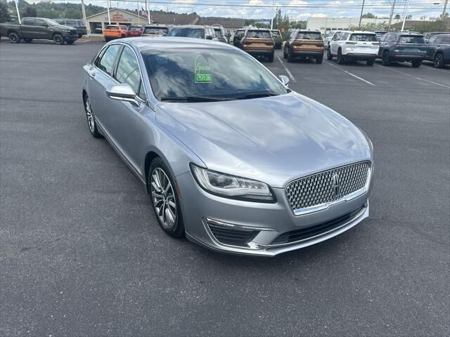 2020 Lincoln MKZ Standard