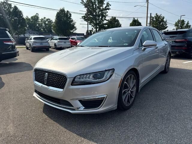 2019 Lincoln MKZ Reserve I — photo 1 of 1