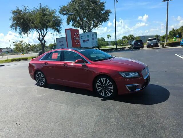 2017 Lincoln MKZ Reserve — photo 1 of 12
